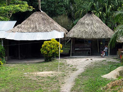 A typical house seen from the highways through Guatemala .jpg