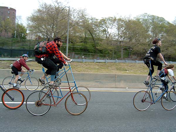 NYC 5 Boro Bike Ride 2003 - 076.JPG